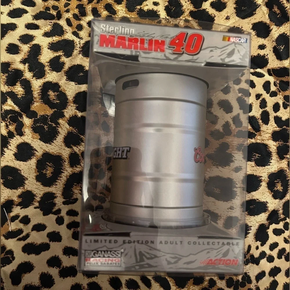 Sterling Marlin No. 40 Limited Edition Quarter Barrel Keg with Diecast Car - Picture 2 of 4